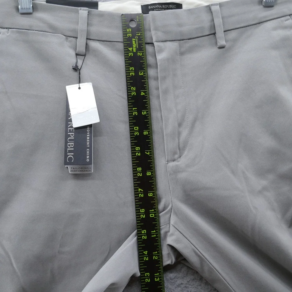 Banana Republic movement chino
